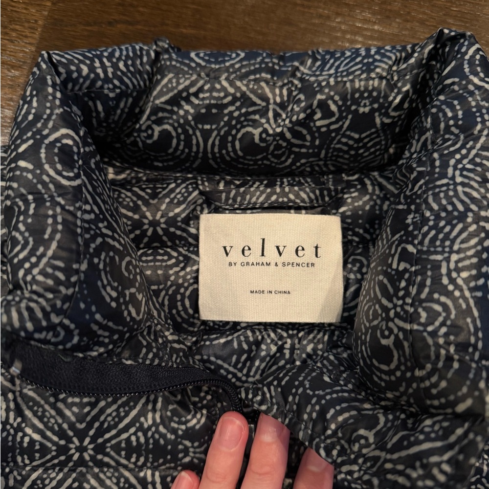 Blue Pattern lightweight jacket - Picture 2 of 4
